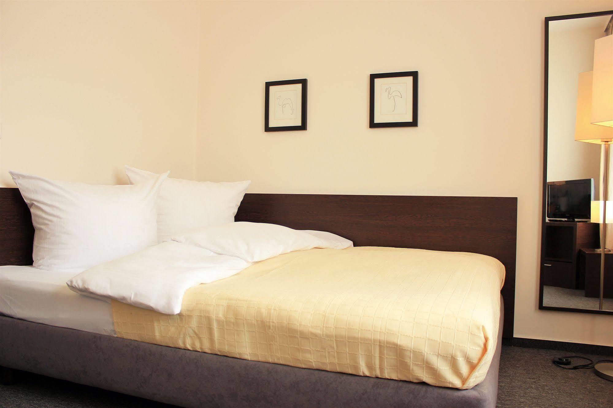Hotel Luetzow Berlin Luaran gambar